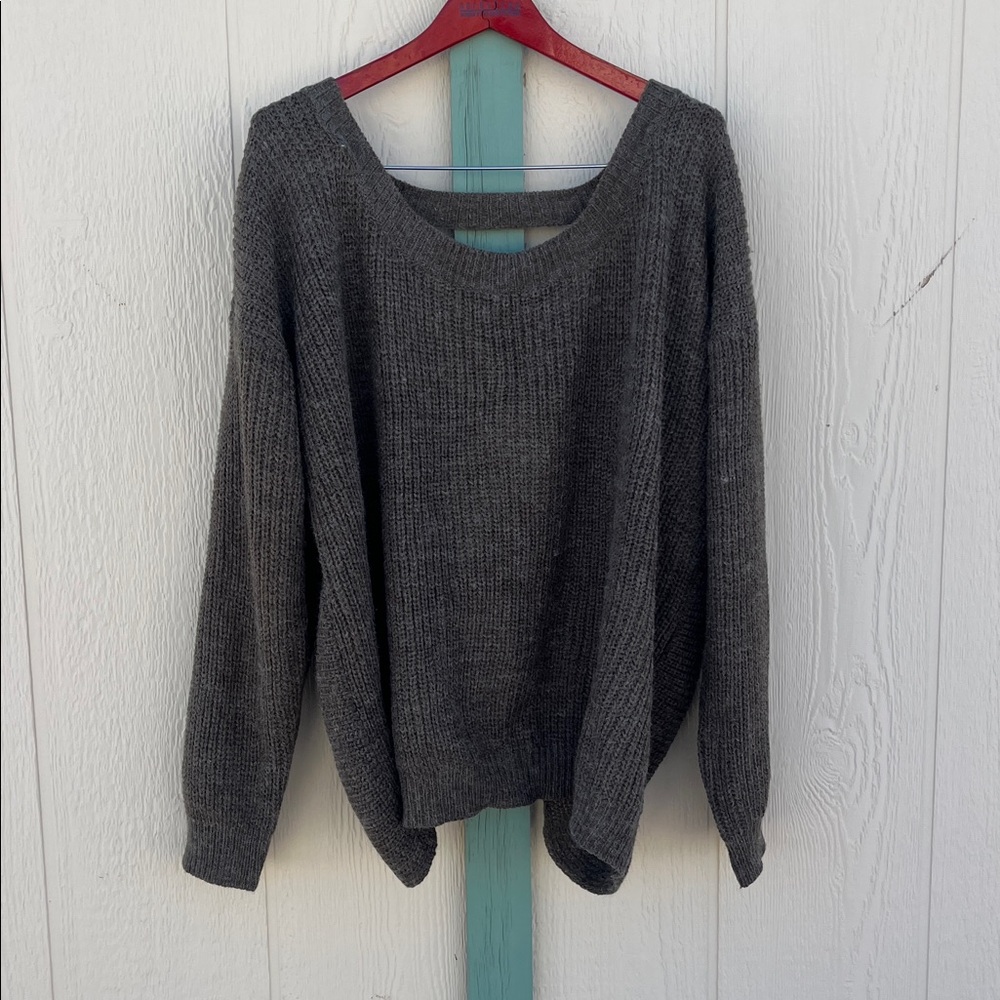NEW Open Back Impressions Sweater Size M/L